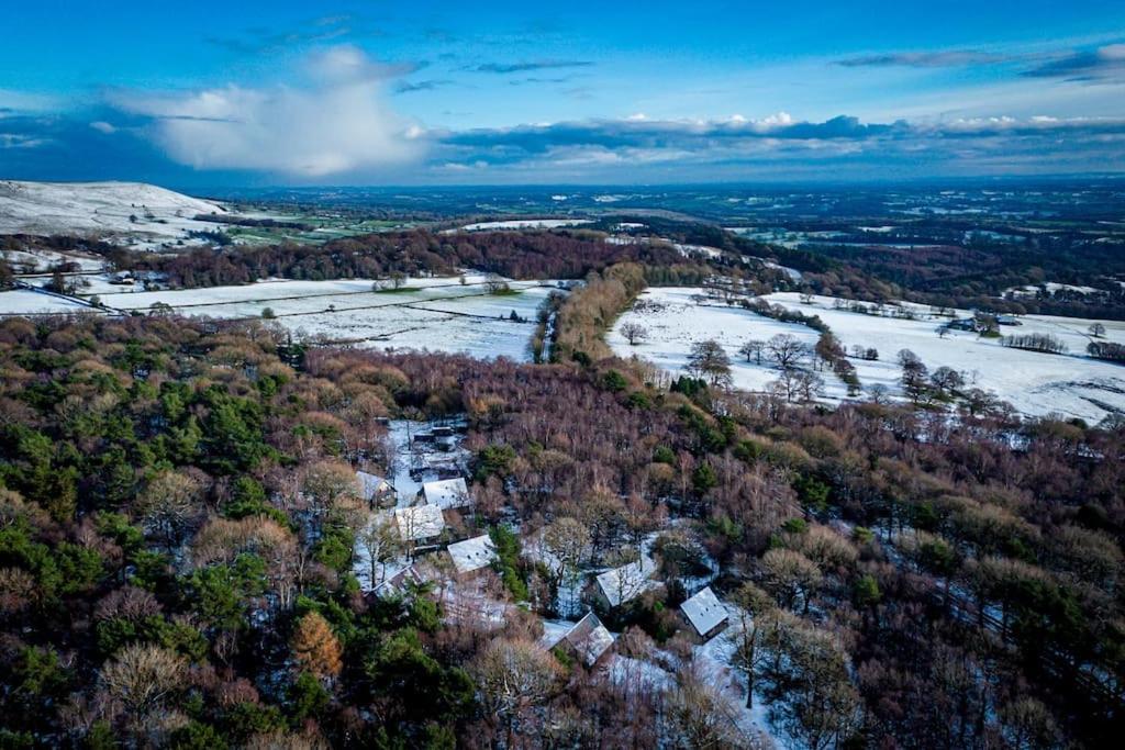 Padley; Woodland Lodge With Hot Tub For 2-4 In The Staffordshire Moorlands Oakamoor ภายนอก รูปภาพ